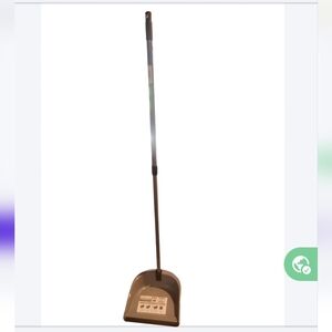 Gray Dustpan with Adjustable Retractable Handle
